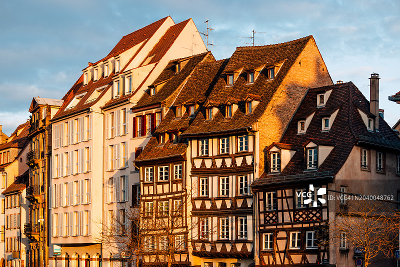 法国斯特拉斯堡的历史半木结构房屋图片素材