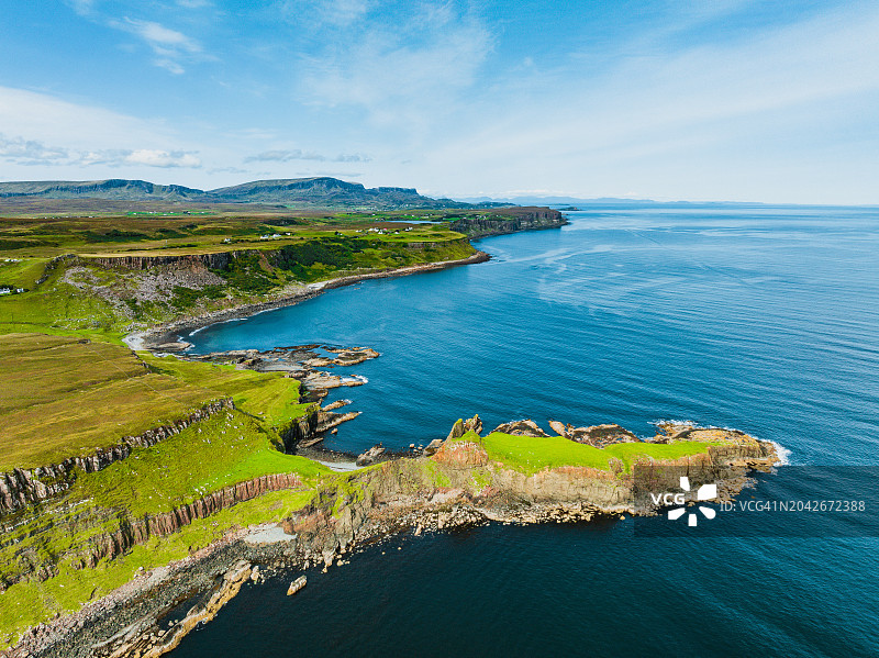 英国苏格兰内赫布里底群岛斯凯岛兄弟角海岸风光图片素材
