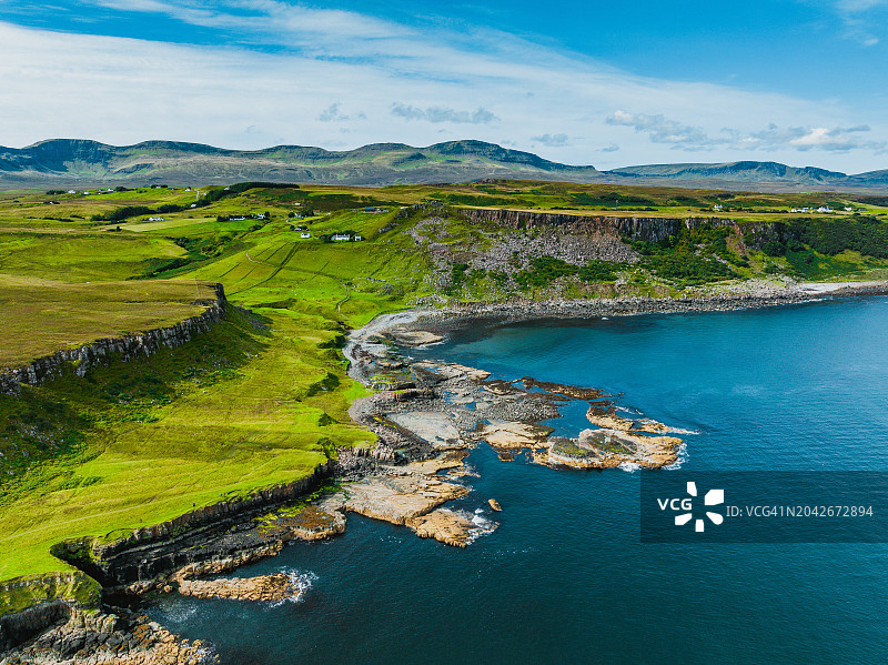 英国苏格兰内赫布里底群岛斯凯岛兄弟角海岸风光图片素材