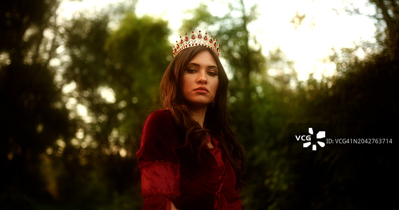 森林邪恶女王图片素材