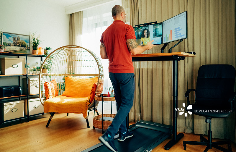 在线员工会议图片素材