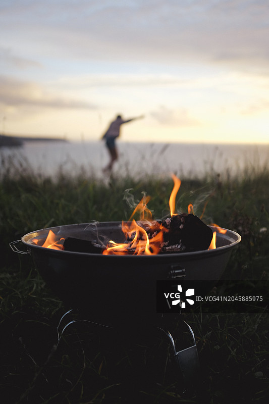 烧烤火坑图片素材