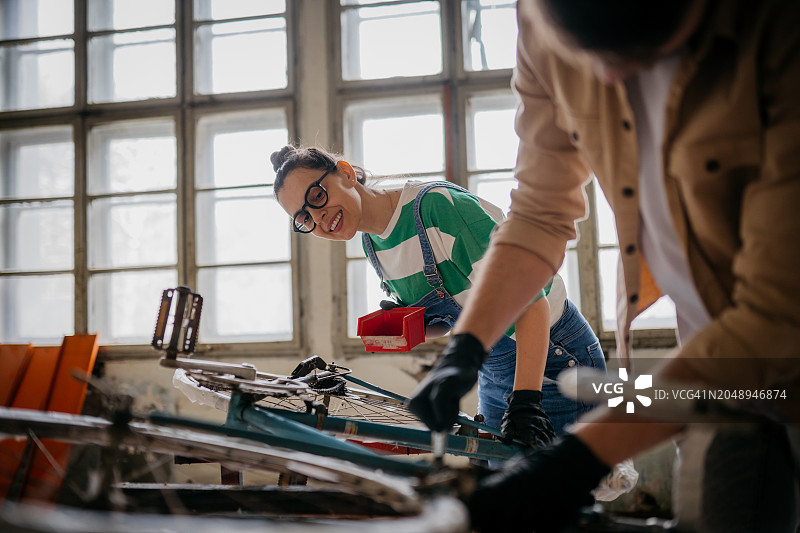 自行车涂漆图片素材