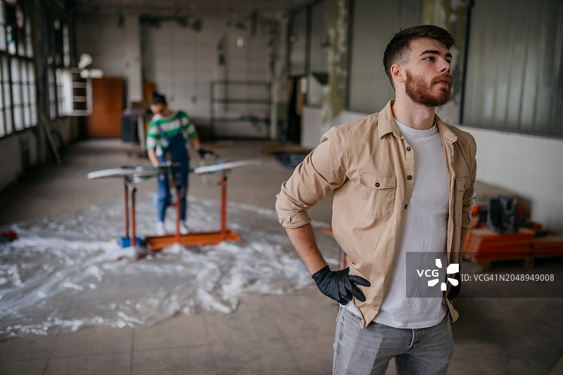 自行车修理工图片素材