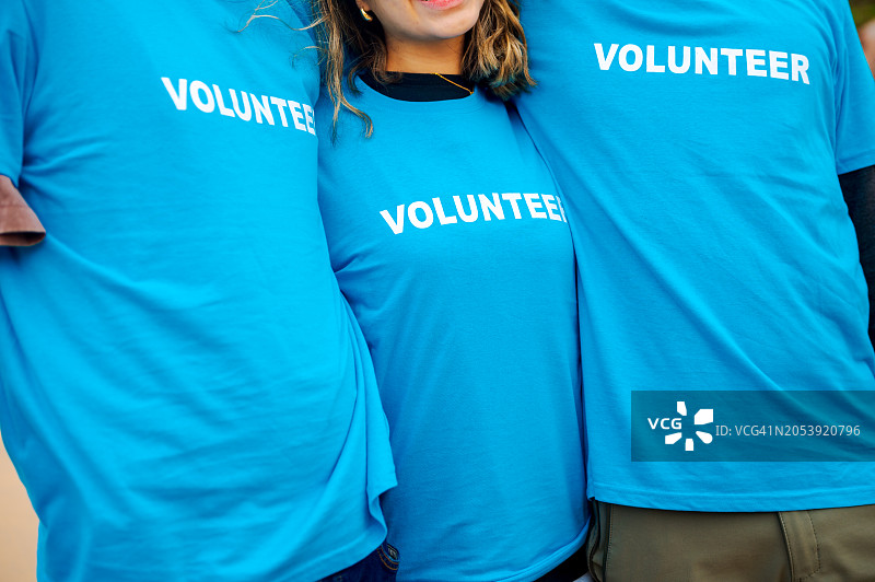 青年与志愿者图片素材
