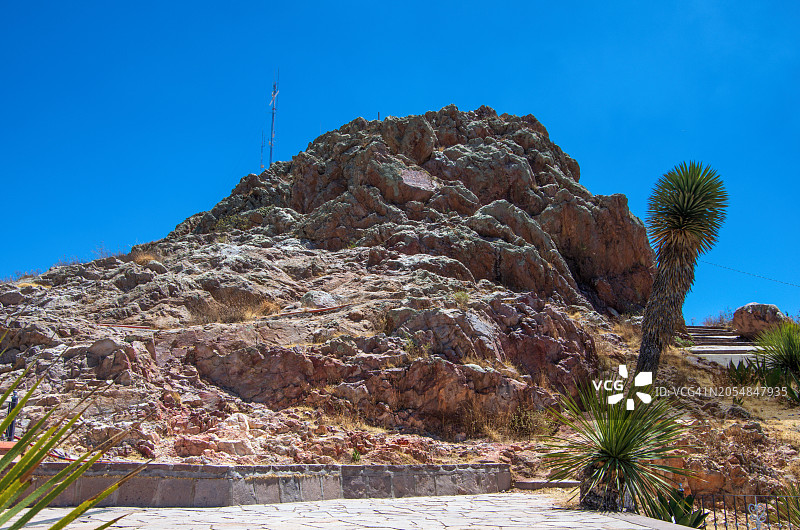 墨西哥萨卡特卡斯州布法山的山峰图片素材