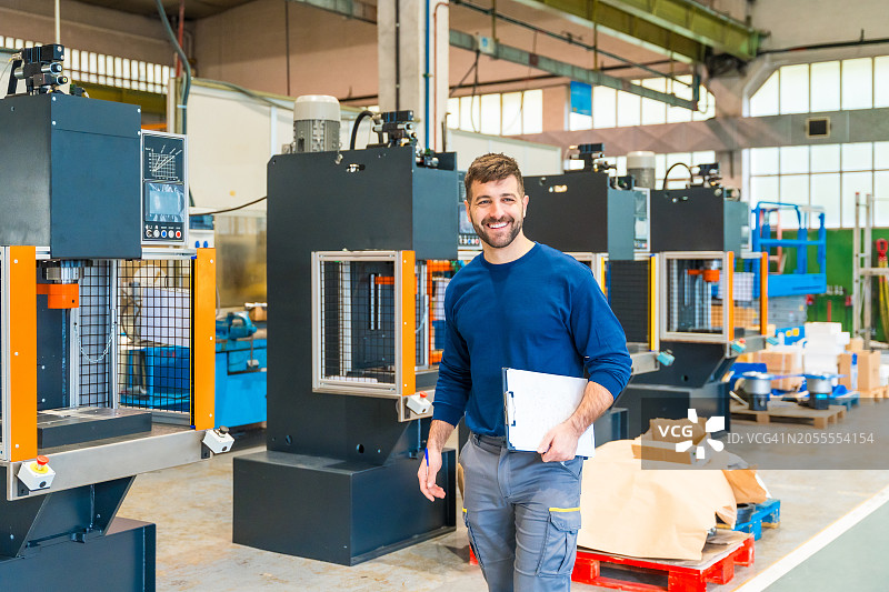 数控工厂工程师的肖像图片素材
