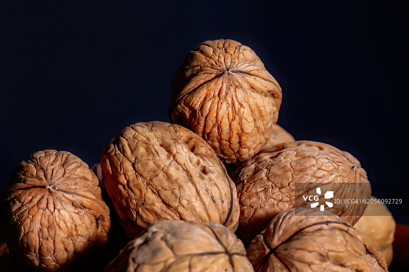 带壳核桃图片素材