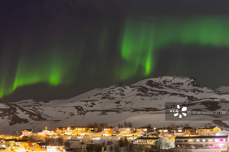 北极景观中的北极光。图片素材