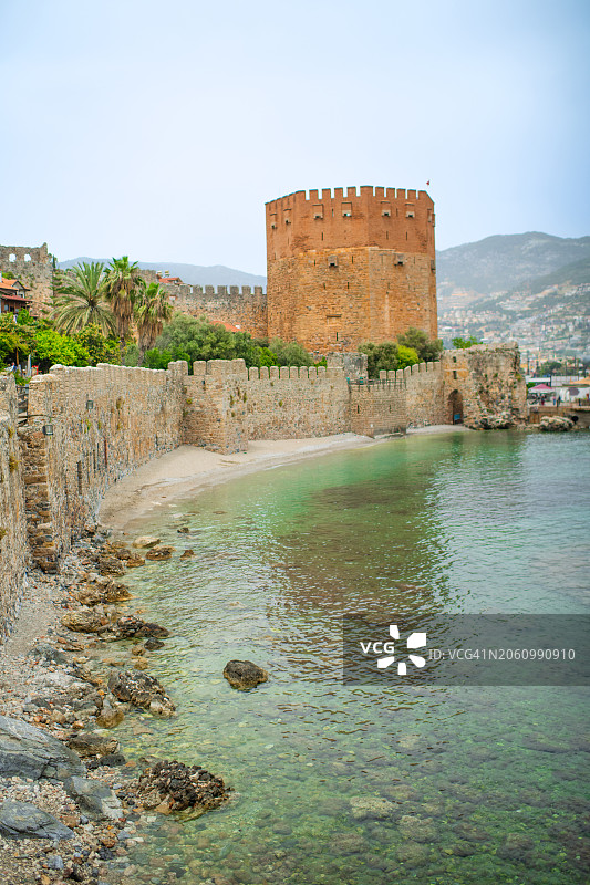 土耳其阿拉尼亚的克孜勒库莱（红塔），古城堡、大海和港口的一部分图片素材