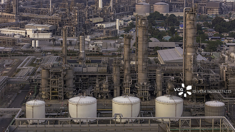 炼油厂的航拍景色图片素材