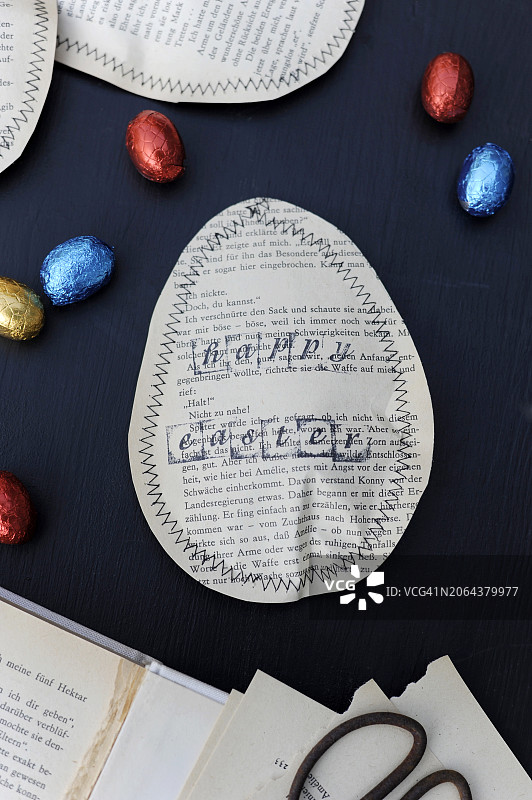 缝制页面制成的DIY复活节彩蛋图片素材