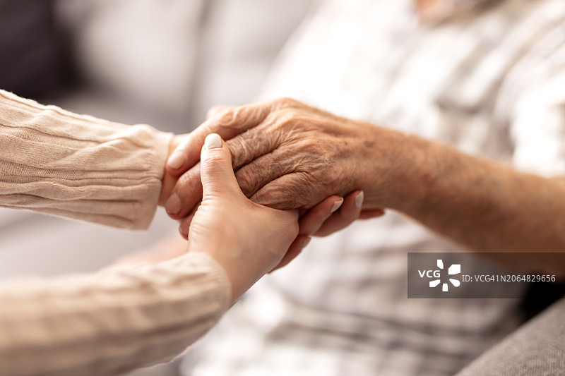 帕金森病患者，阿尔茨海默病老年人图片素材