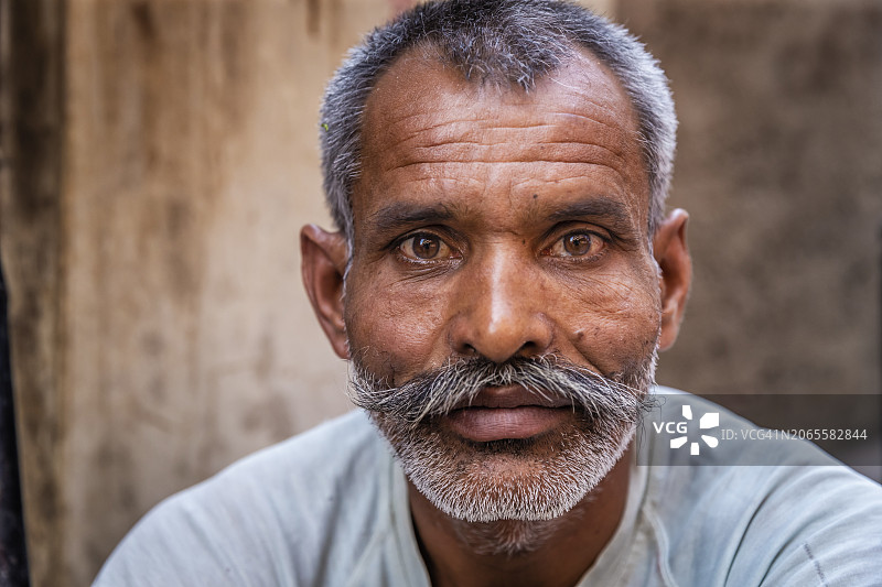 印度斋浦尔的印度男子肖像图片素材