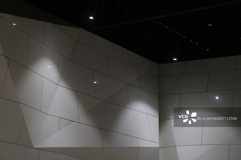 美丽的灯光和墙壁图片素材