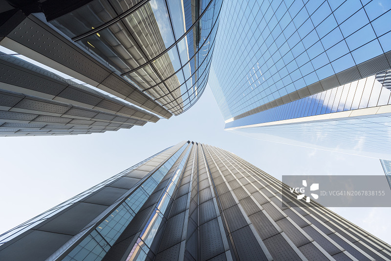 仰视：伦敦城市摩天大楼图片素材
