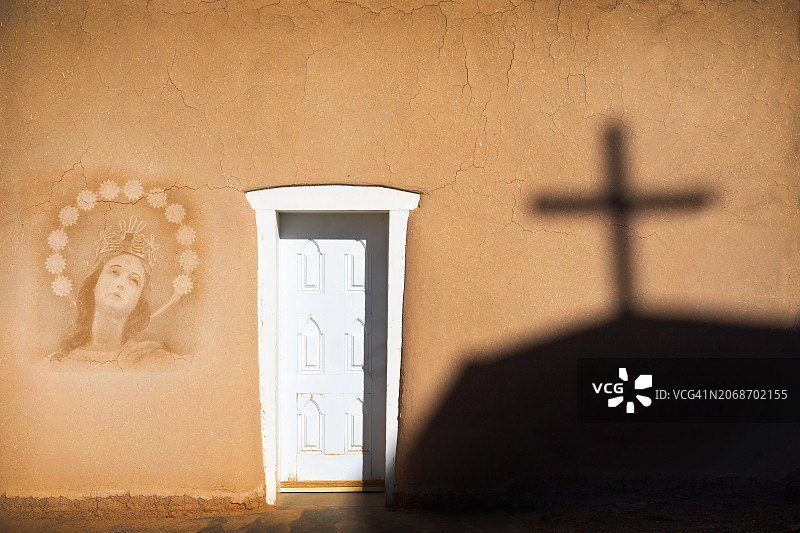 教堂侧面景观图片素材