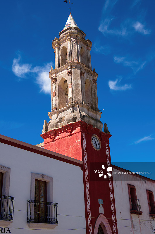墨西哥萨卡特卡斯州皮诺斯公共钟楼图片素材