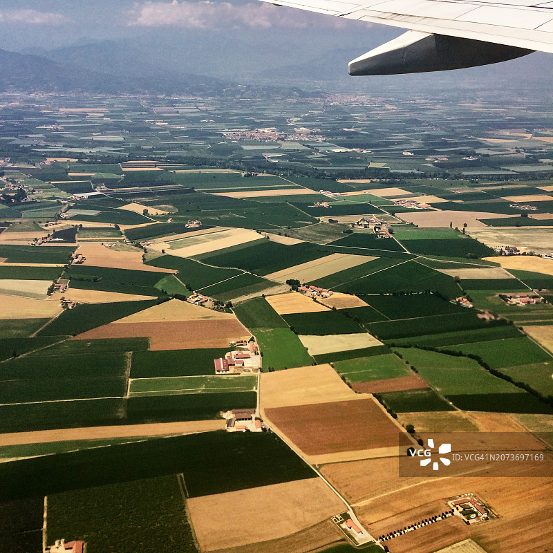 飞往卡利亚里机场图片素材