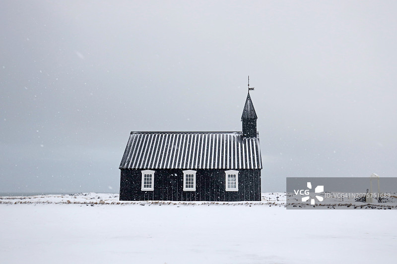 冰岛的黑教堂图片素材