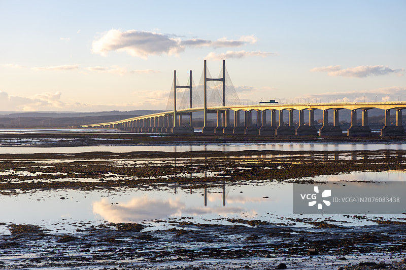威尔士亲王大桥，位于英国格洛斯特郡/蒙茅斯郡图片素材