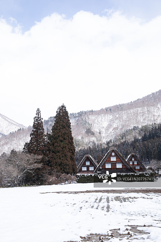 白川乡雪天景色图片素材