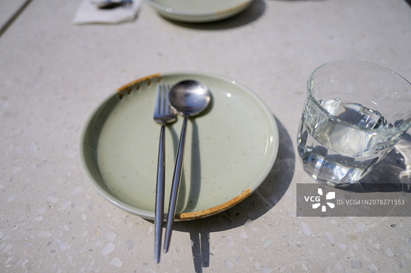 空的西餐餐盘图片素材