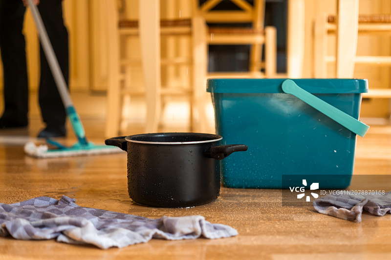 水管泄漏图片素材