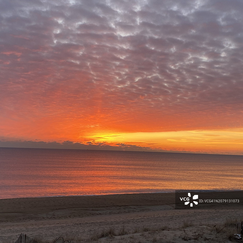 美国马萨诸塞州索尔兹伯里日落海景图片素材