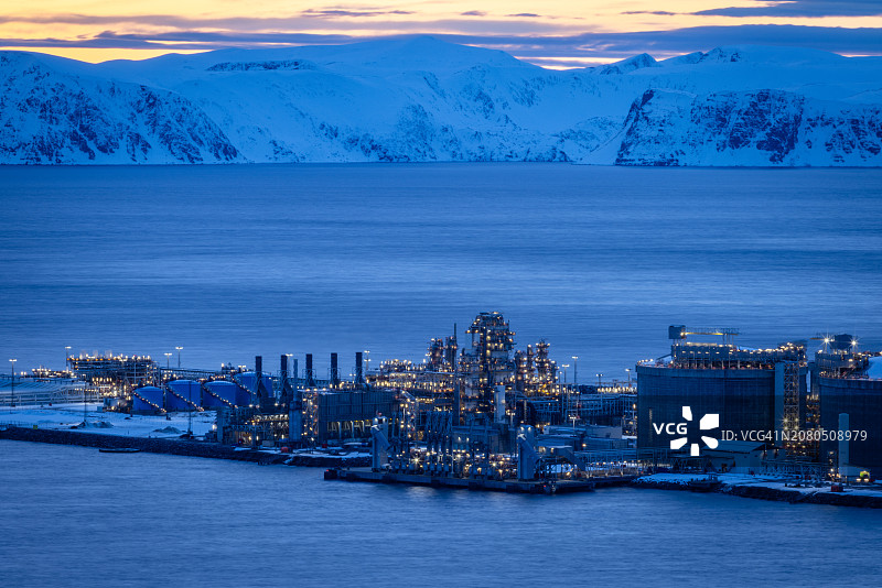 挪威北部冬季北极景观，哈默弗斯特图片素材