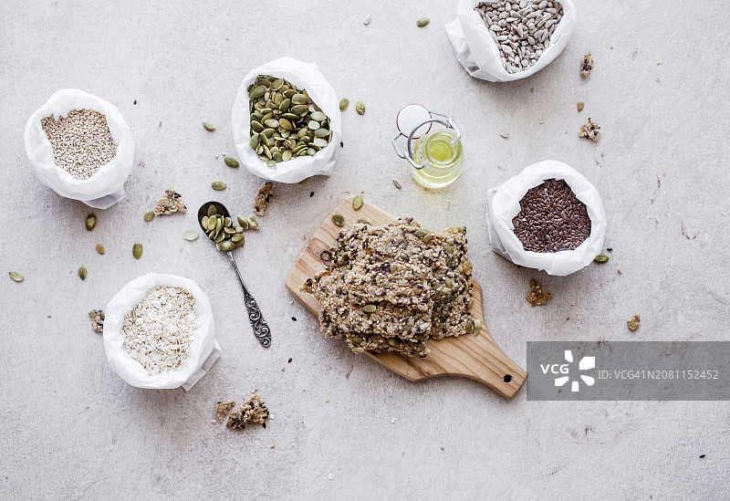 燕麦混合谷物脆饼图片素材