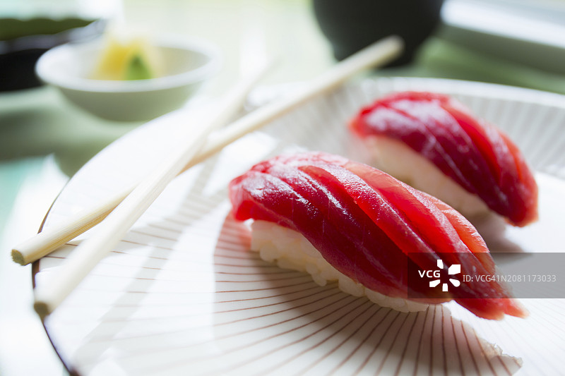 日式金枪鱼寿司图片素材