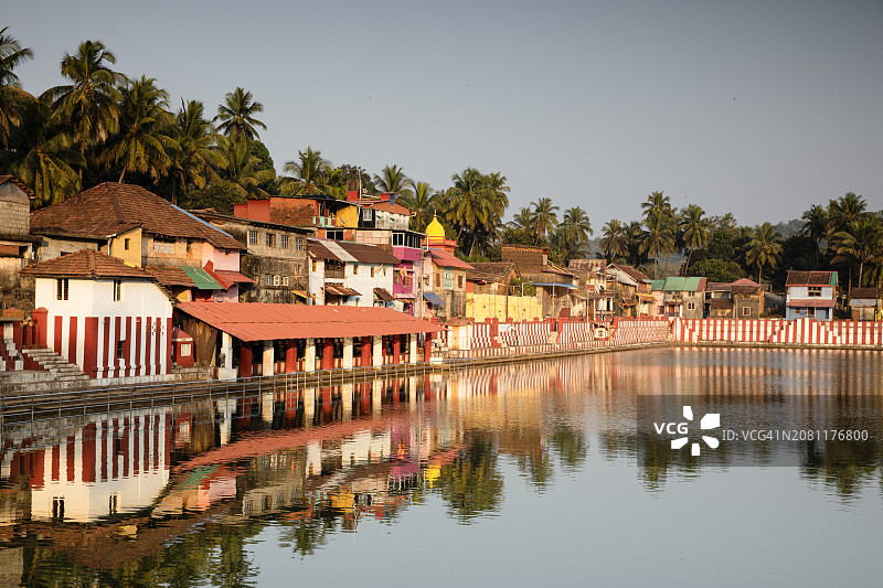 果卡纳的科蒂提尔塔神庙和圣池，印度图片素材