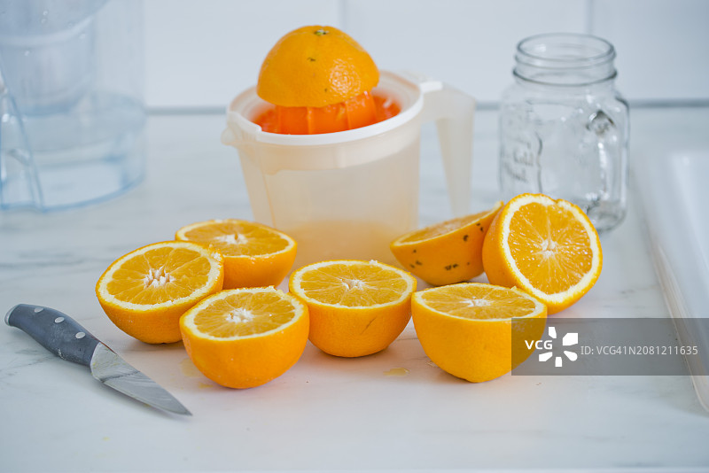 半个橙子图片素材