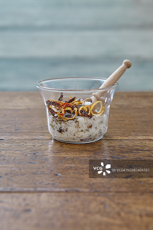 马郁兰番茄柠檬盐图片素材