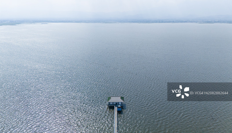 泰国帕尧湖鲁昂山国家公园航拍图片素材