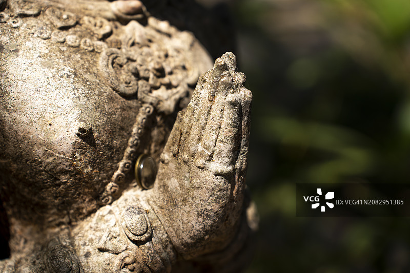 泰国清迈的冥想佛像图片素材