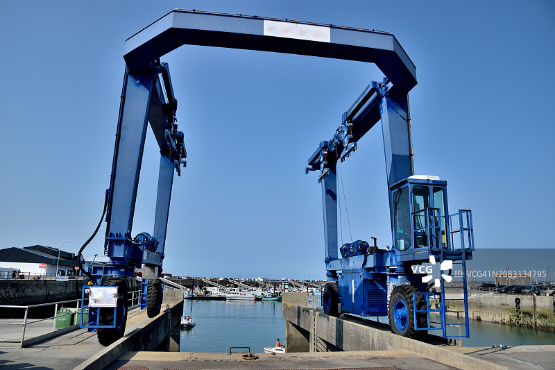 努瓦尔穆捷岛的船舶起重机图片素材