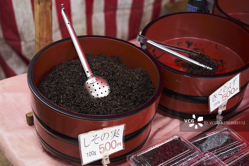 市场上出售的散叶茶图片素材