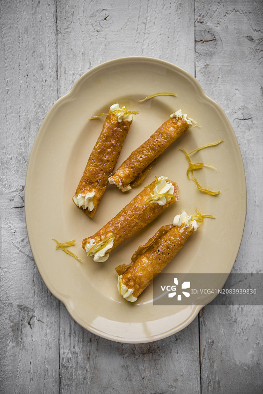 柠檬奶油白兰地脆饼图片素材