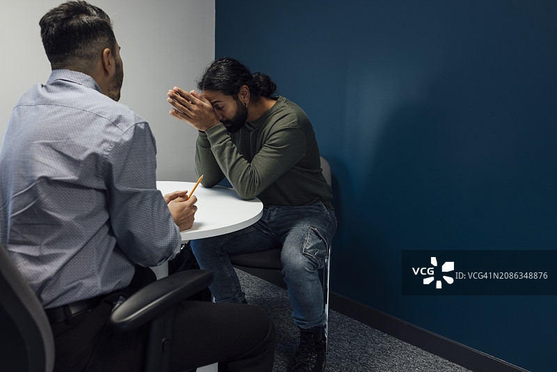 医院里的情绪波动图片素材