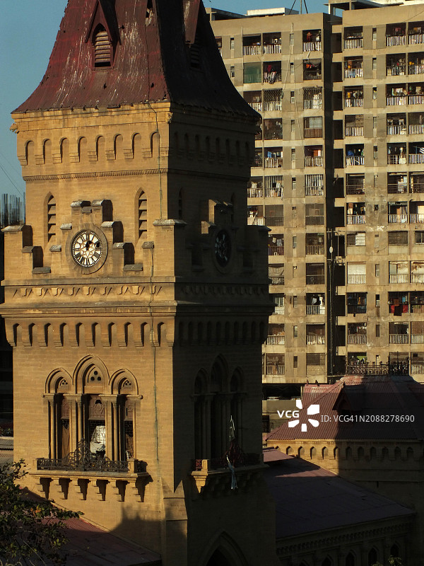 皇后市场和彩虹中心：不同时期的两座建筑图片素材