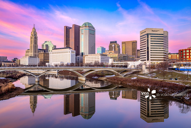 俄亥俄州哥伦布市中心天际线图片素材