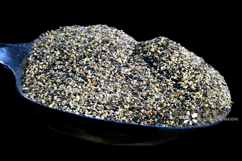 一汤匙黑胡椒图片素材
