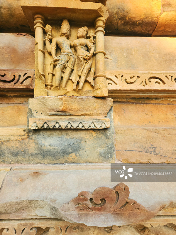 印度克久拉霍神庙的爱神图片素材