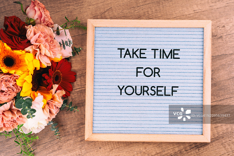 花束与文字板图片素材