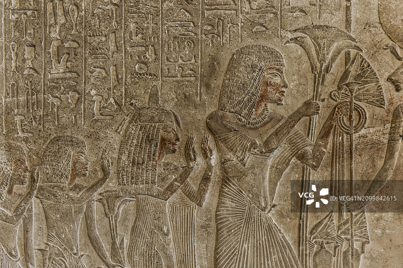 石板上的象形文字浮雕：古埃及的文字、符号和文化图片素材