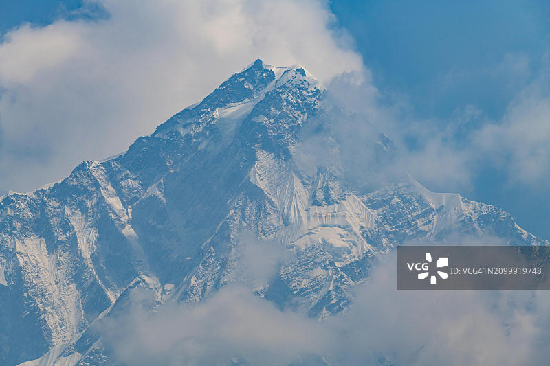 亚洲尼泊尔甘达基省的安纳布尔纳峰，海拔8091米图片素材