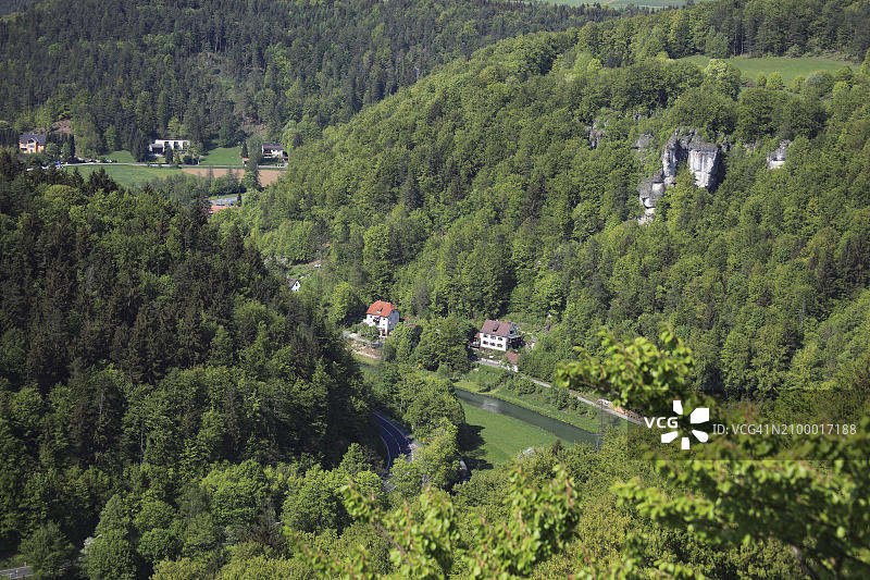 德国巴伐利亚州弗兰肯瑞士地区景观图片素材