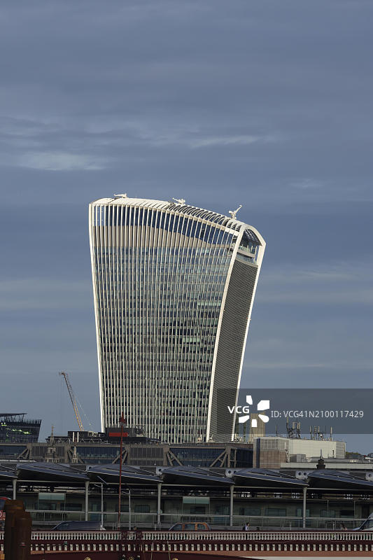 伦敦芬丘奇街摩天大楼图片素材